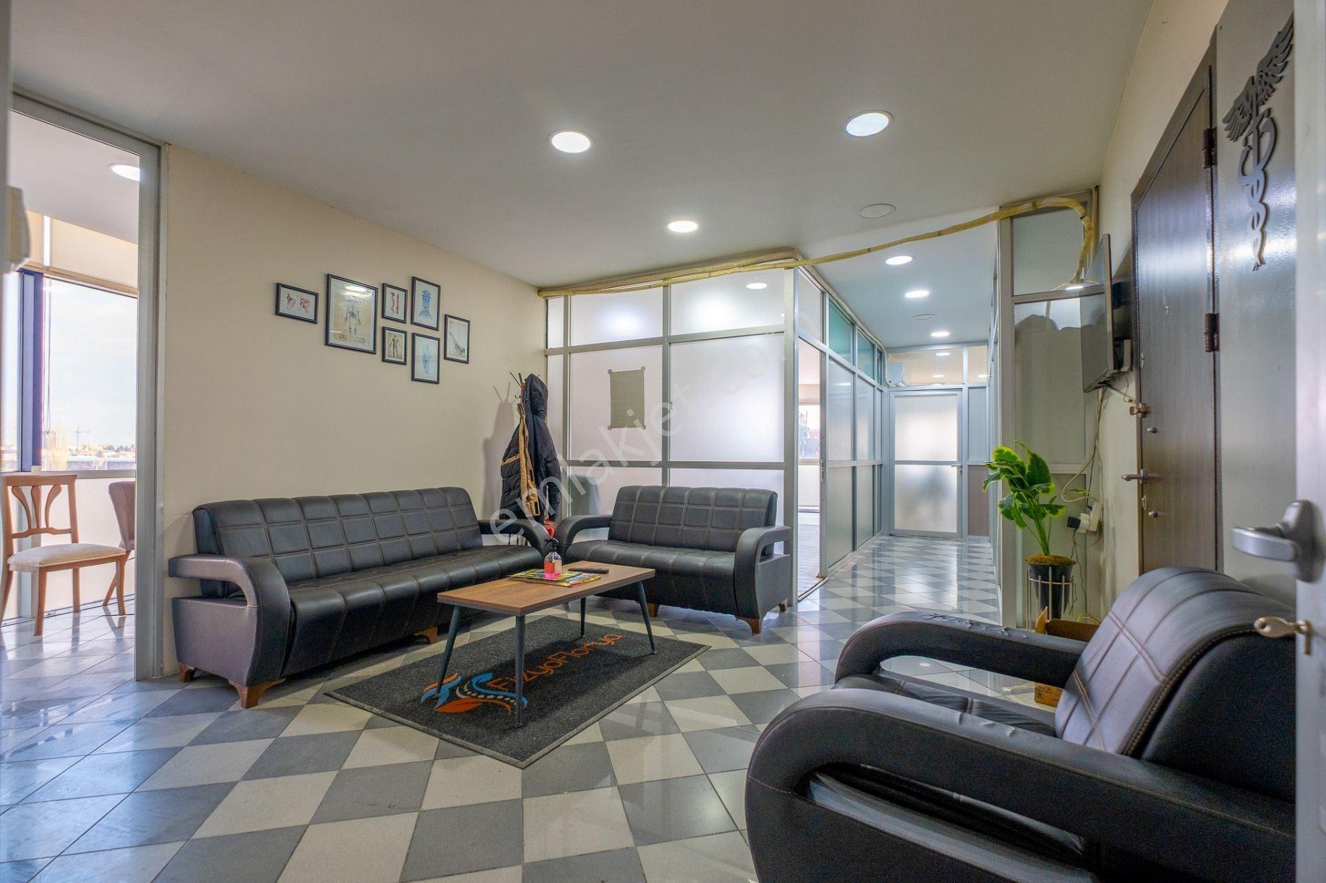 Dağıstan Gayrimenkulden E5 Üstü Plazada 180m2 Ofis - Görsel 16