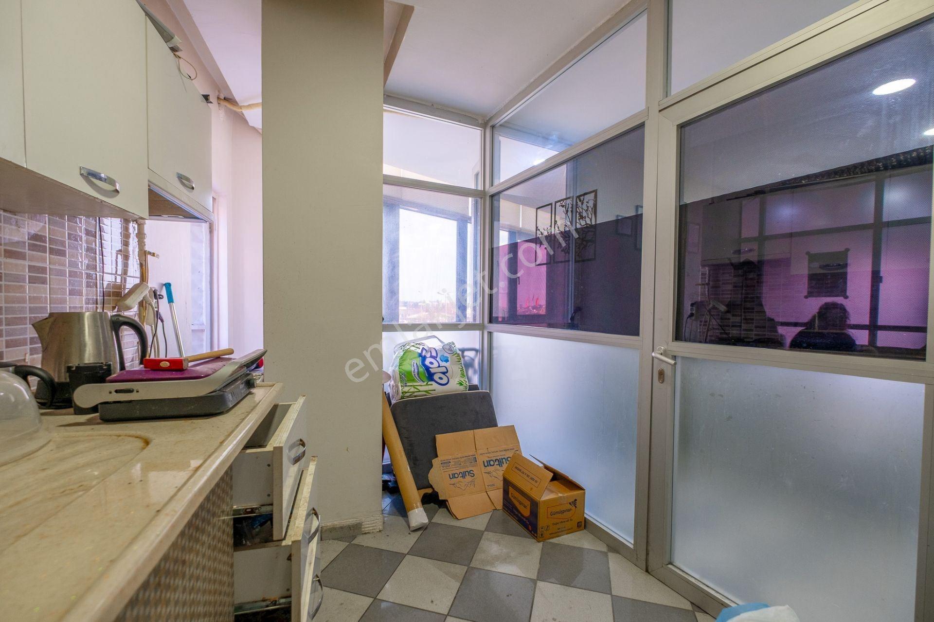 Dağıstan Gayrimenkulden E5 Üstü Plazada 180m2 Ofis - Görsel 11