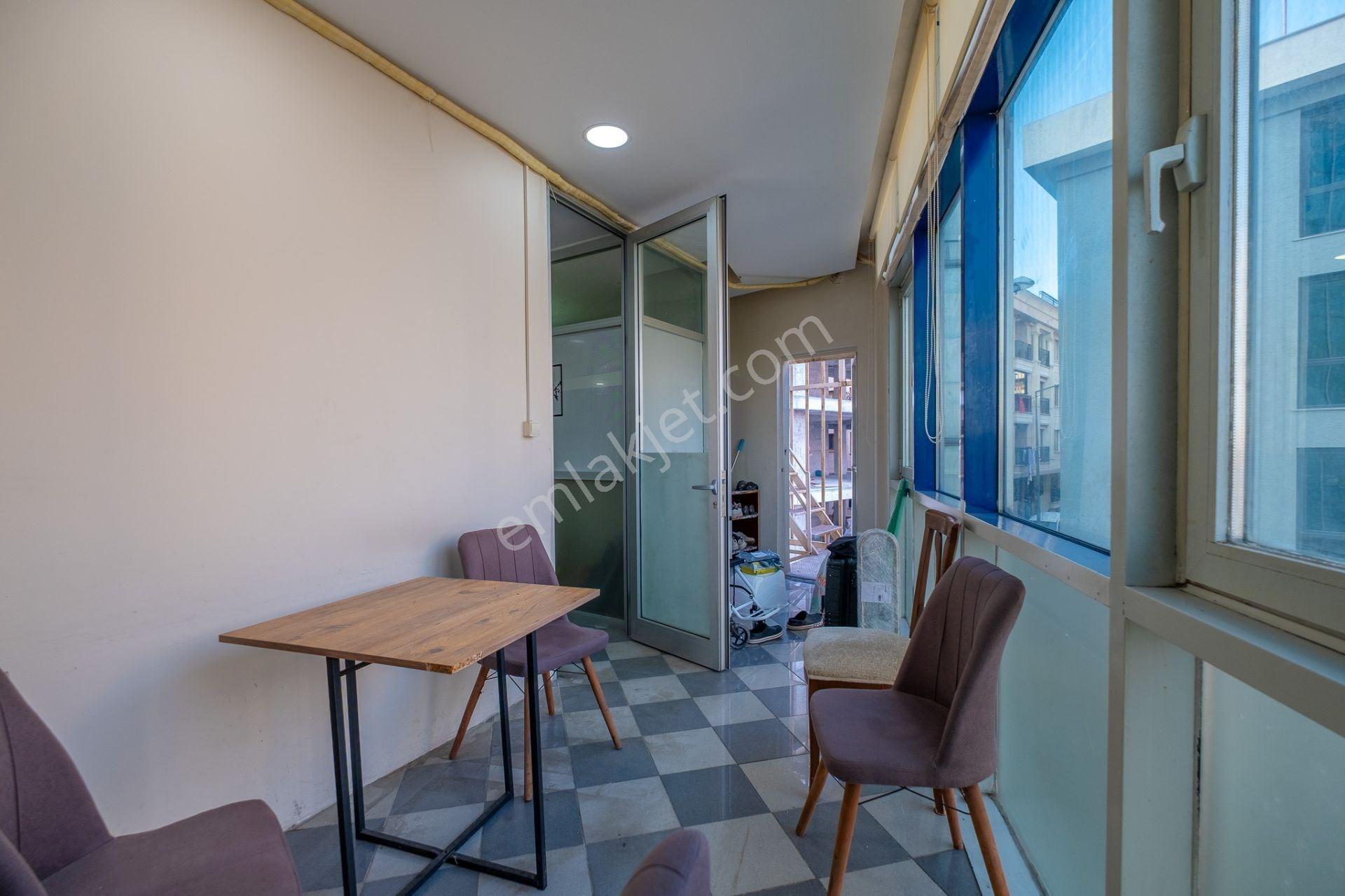 Dağıstan Gayrimenkulden E5 Üstü Plazada 180m2 Ofis - Görsel 14