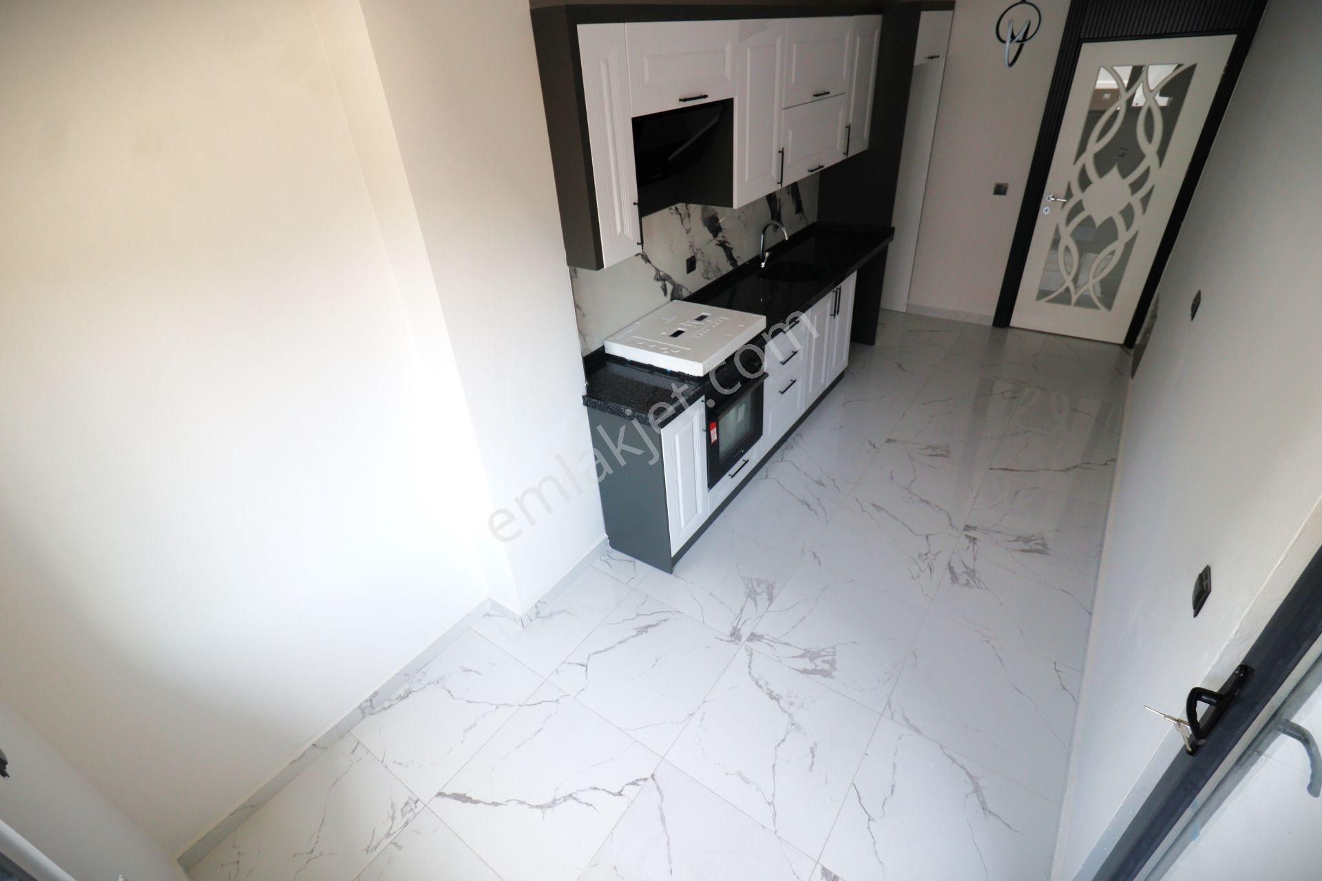 💥aygülden Kaçmaz Bir Fırsat Daha💥akçay'da 5 Yaşın'da Kapalı Otoparklı Doğalgazlı 2+1 Satılık Daire - Görsel 3