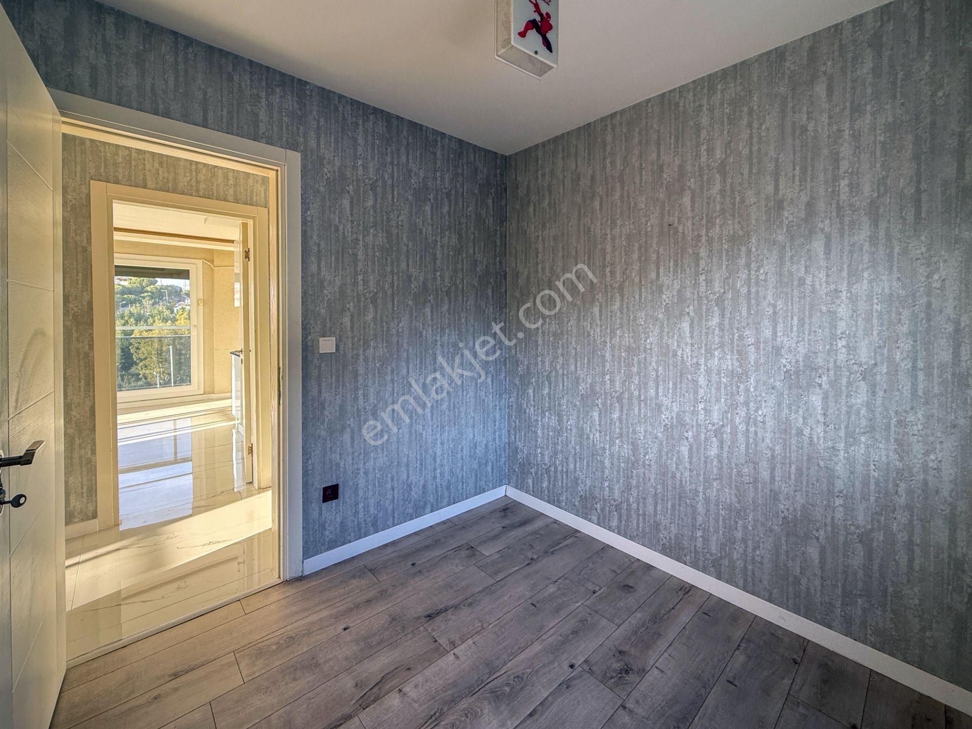 Akarca'da Havuzlu Sitede Harika Manzaralı Satılık 2+1 Daire - Görsel 20