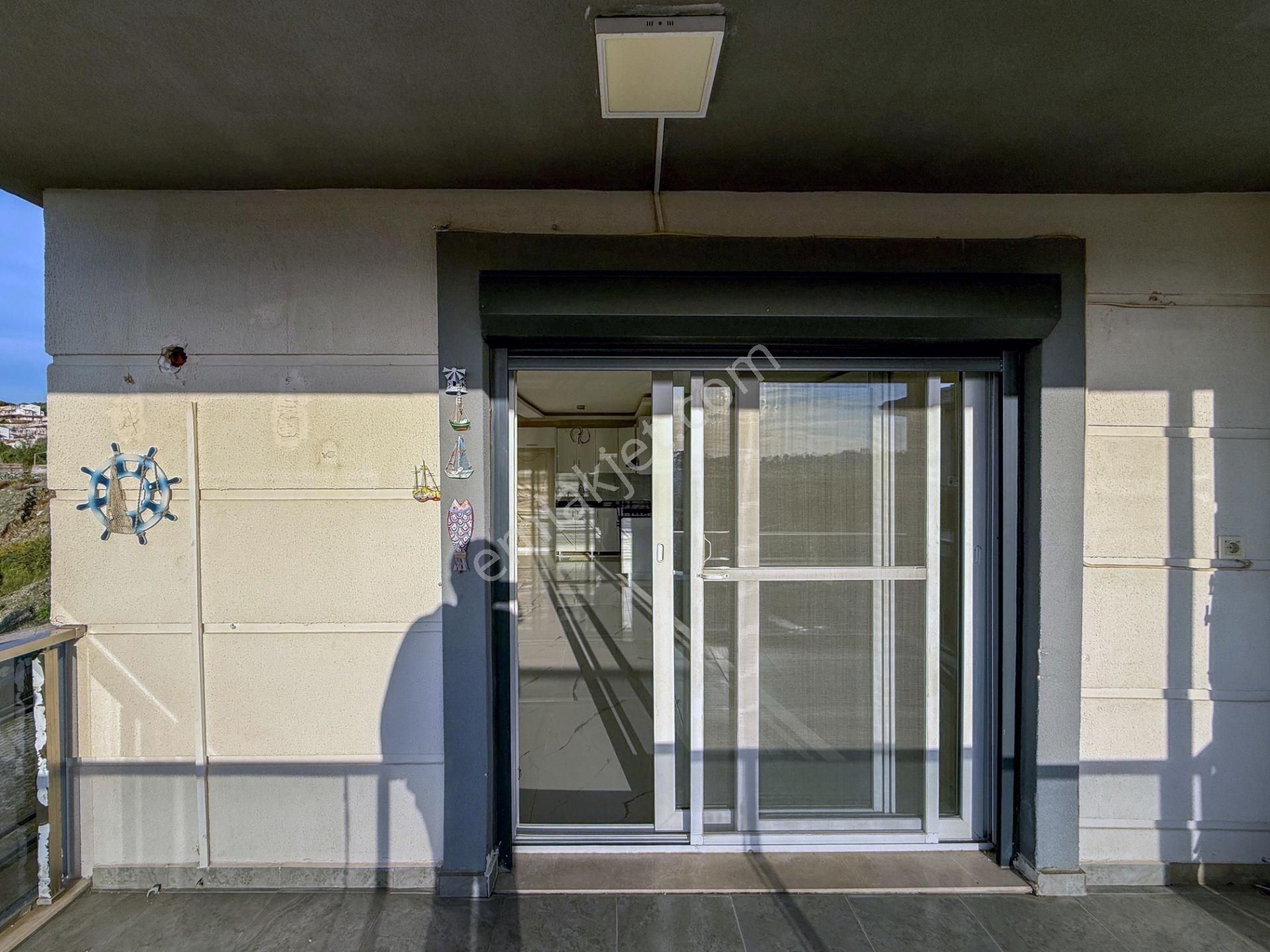 Akarca'da Havuzlu Sitede Harika Manzaralı Satılık 2+1 Daire - Görsel 14