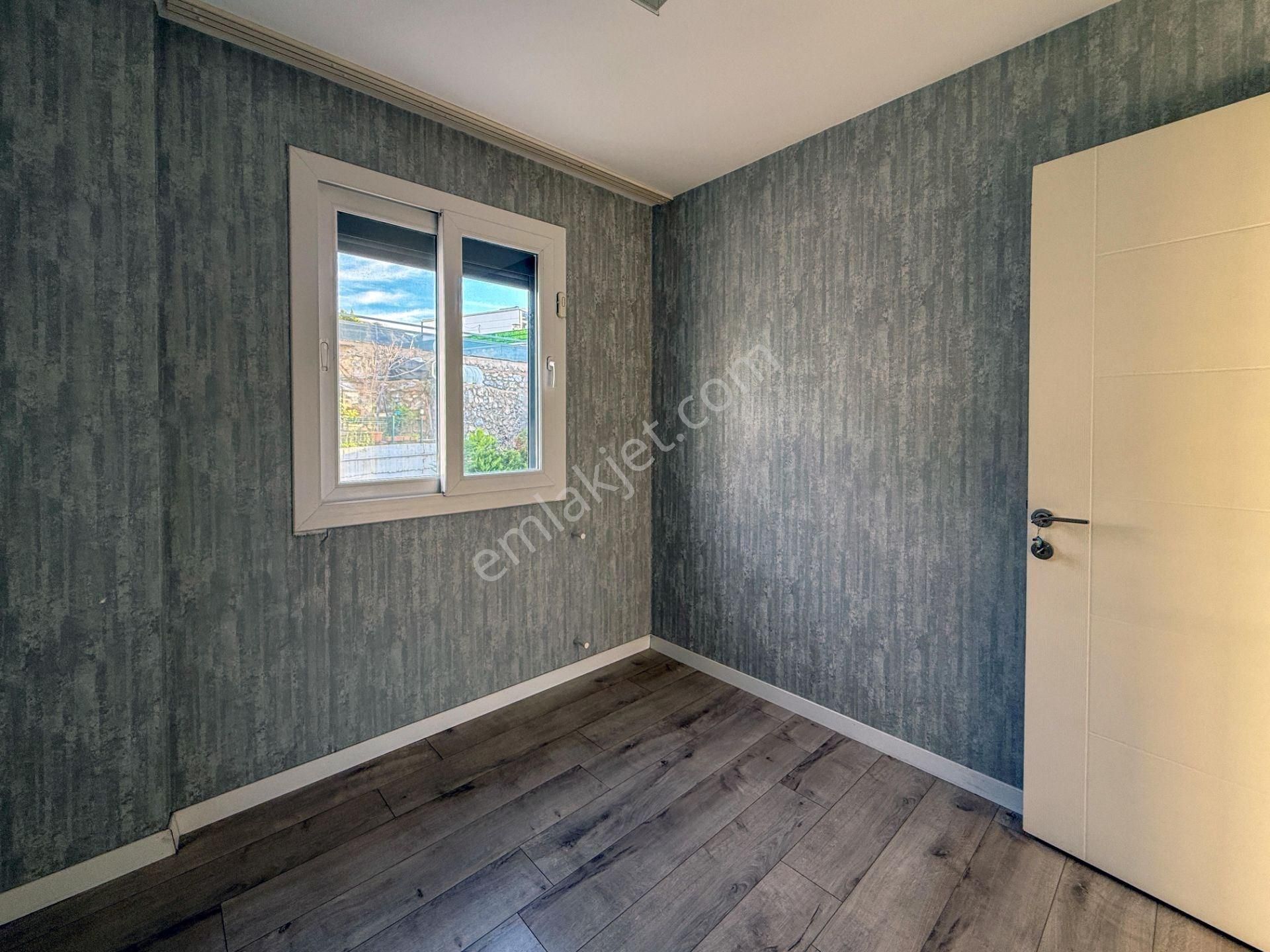 Akarca'da Havuzlu Sitede Harika Manzaralı Satılık 2+1 Daire - Görsel 17