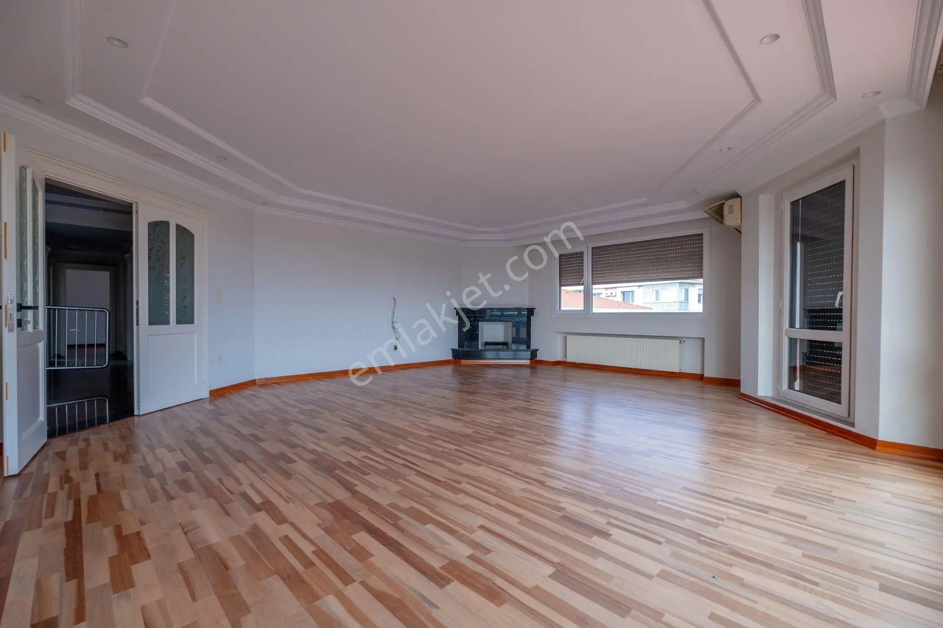 Dağıstan Gayrimenkulden Deniz Ve Orman Manzaralı 6+2 480 M2 - Görsel 3