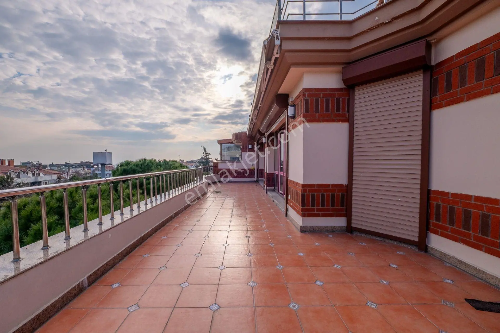 Dağıstan Gayrimenkulden Deniz Ve Orman Manzaralı 6+2 480 M2 - Görsel 4