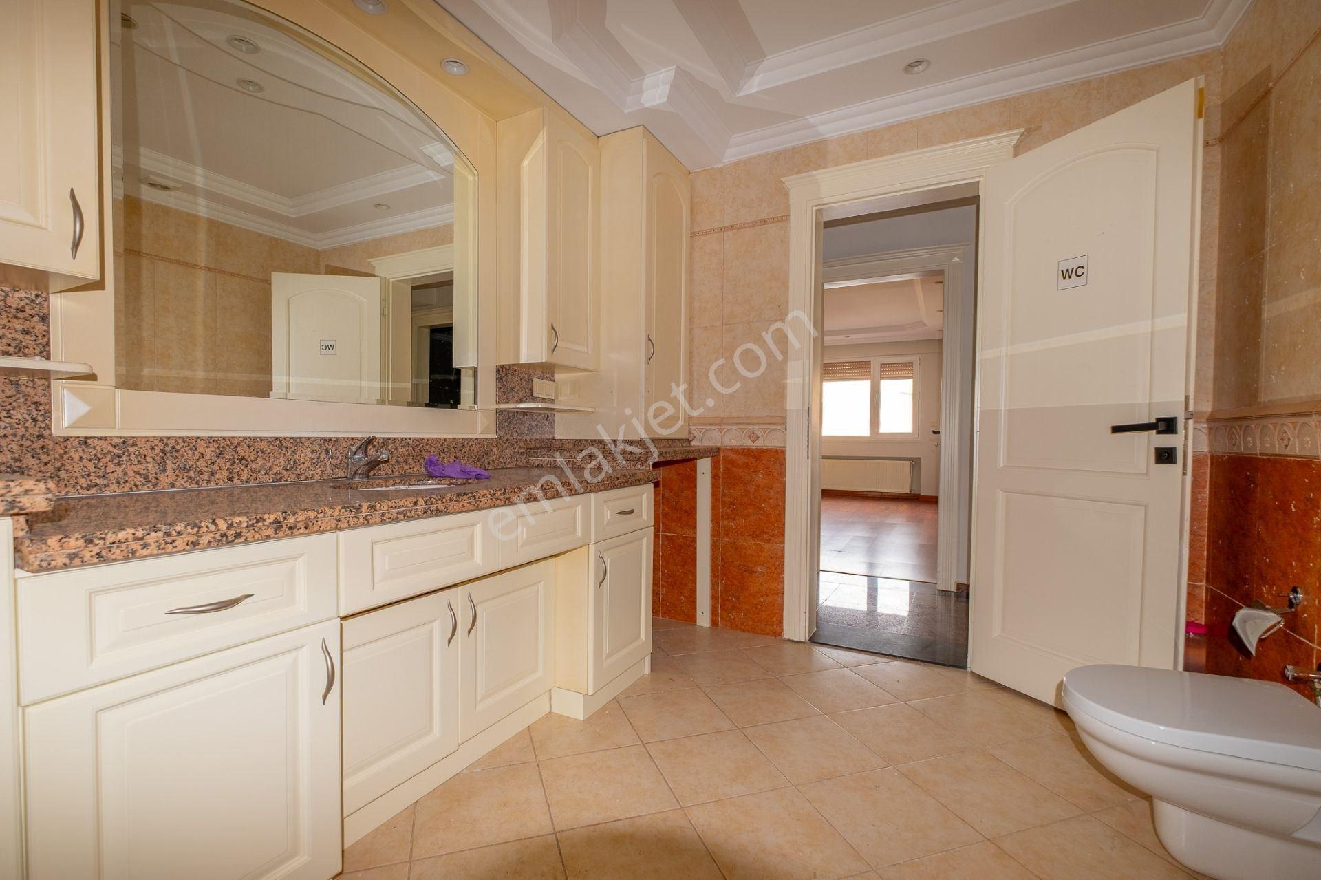 Dağıstan Gayrimenkulden Deniz Ve Orman Manzaralı 6+2 480 M2 - Görsel 13