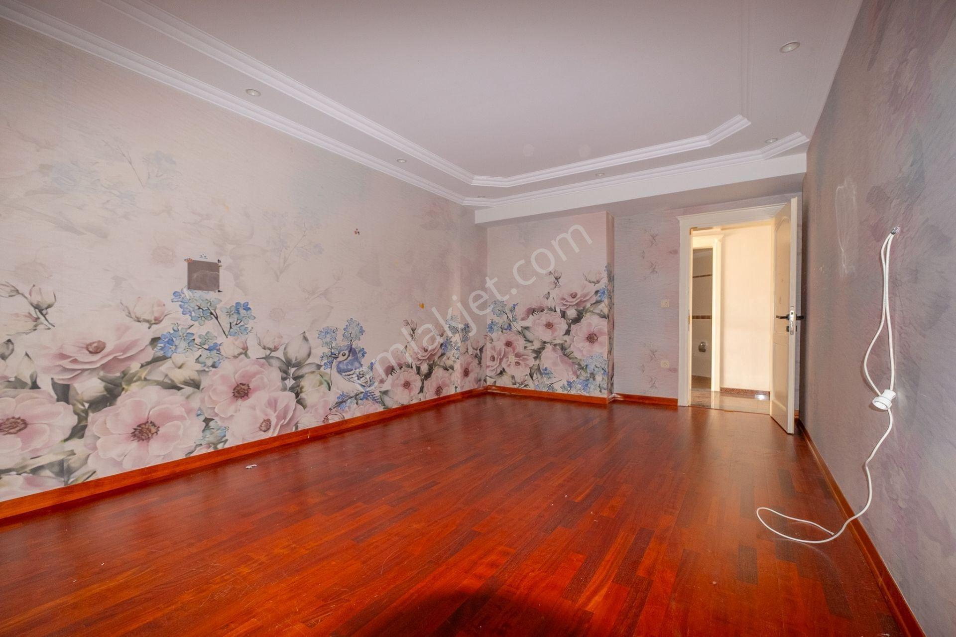 Dağıstan Gayrimenkulden Deniz Ve Orman Manzaralı 6+2 480 M2 - Görsel 11