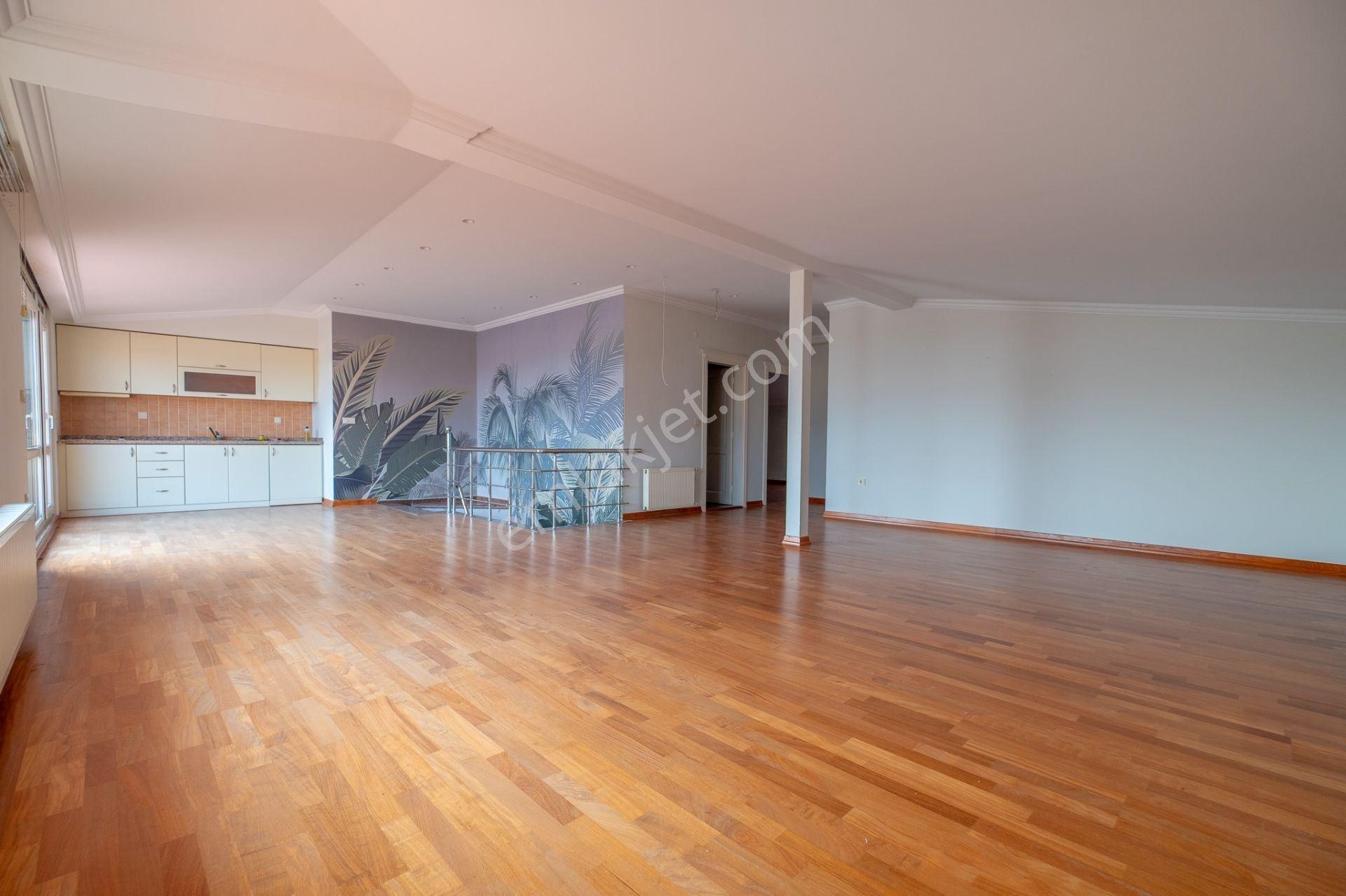 Dağıstan Gayrimenkulden Deniz Ve Orman Manzaralı 6+2 480 M2 - Görsel 26