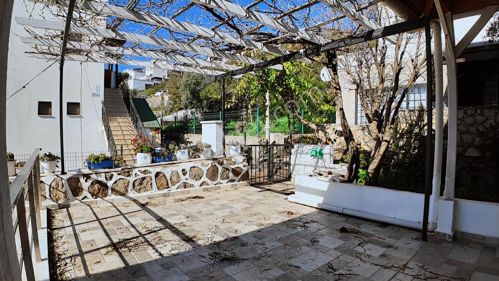 Bodrum Akyarlar'da Full Deniz Manzaralı Bakımlı 2+1 - Görsel 9