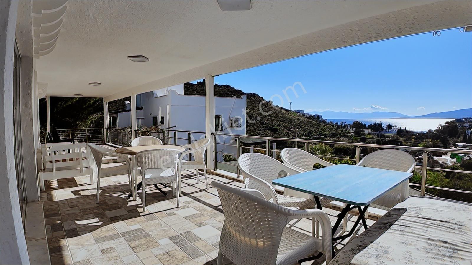 Bodrum Akyarlar'da Full Deniz Manzaralı Bakımlı 2+1 - Görsel 11