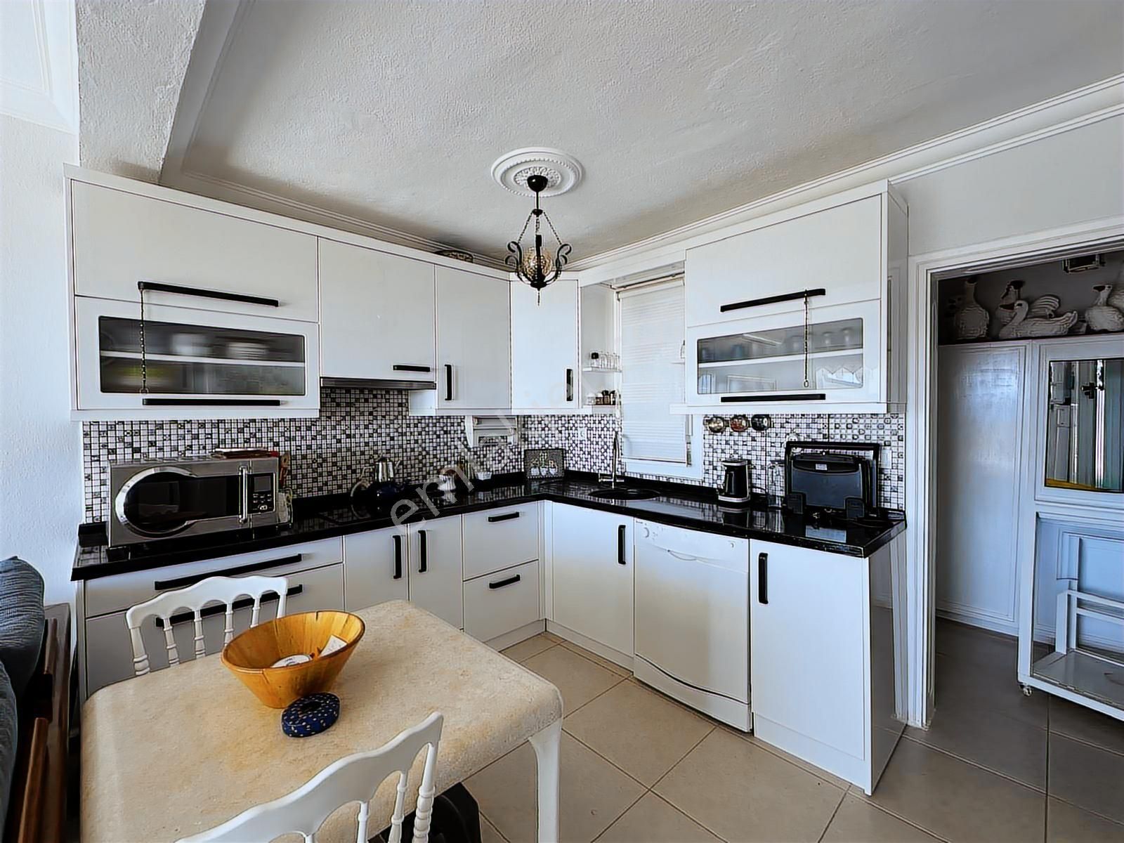 Bodrum Akyarlar'da Full Deniz Manzaralı Bakımlı 2+1 - Görsel 18