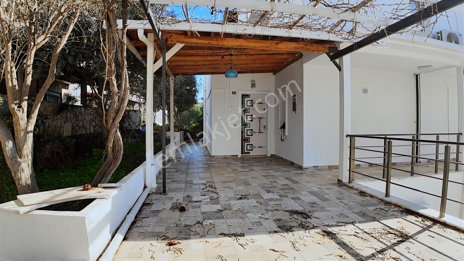 Bodrum Akyarlar'da Full Deniz Manzaralı Bakımlı 2+1 - Görsel 6