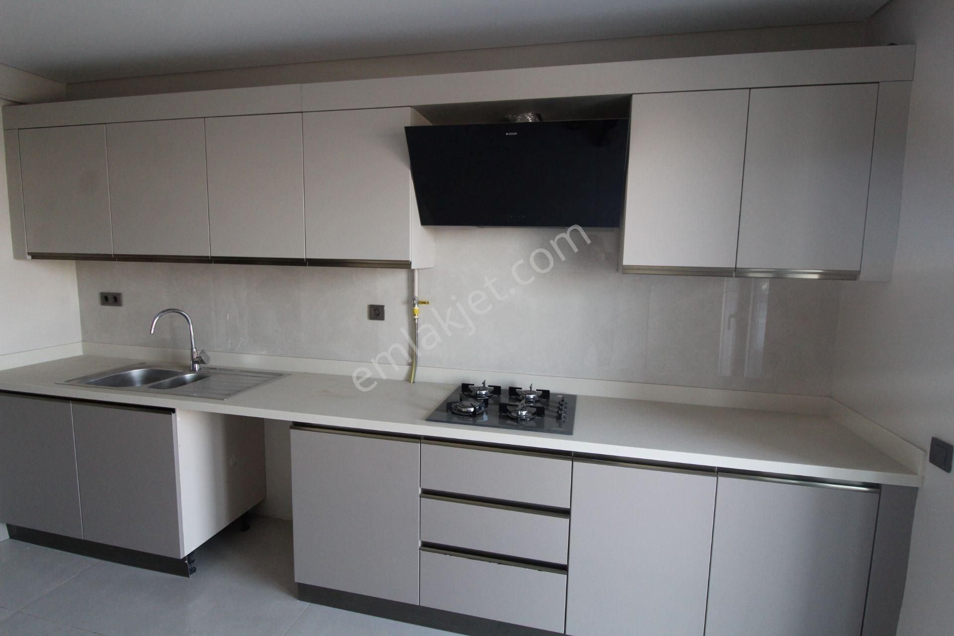 Balıkesir'in Kalbinde Emlak Konut Güvencesiyle 3+1 Ferah Daire - Görsel 18