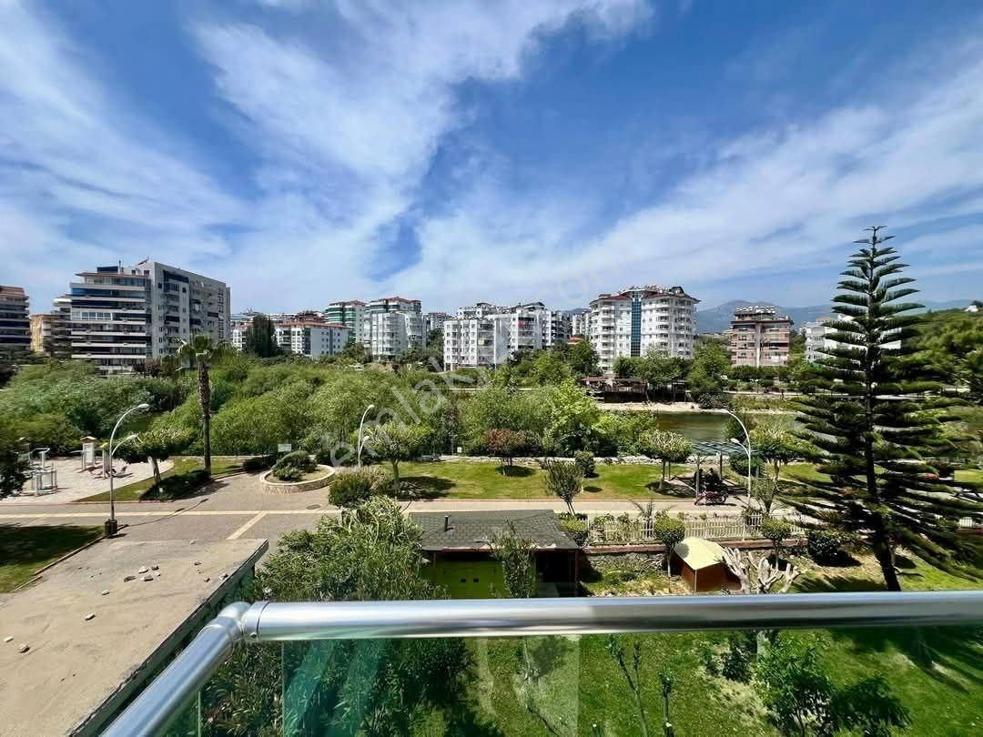 Alanya Kestel’de Denize 200 M Nehir Manzaralı Eşyalı 2+1 Satılık Daire - Görsel 14