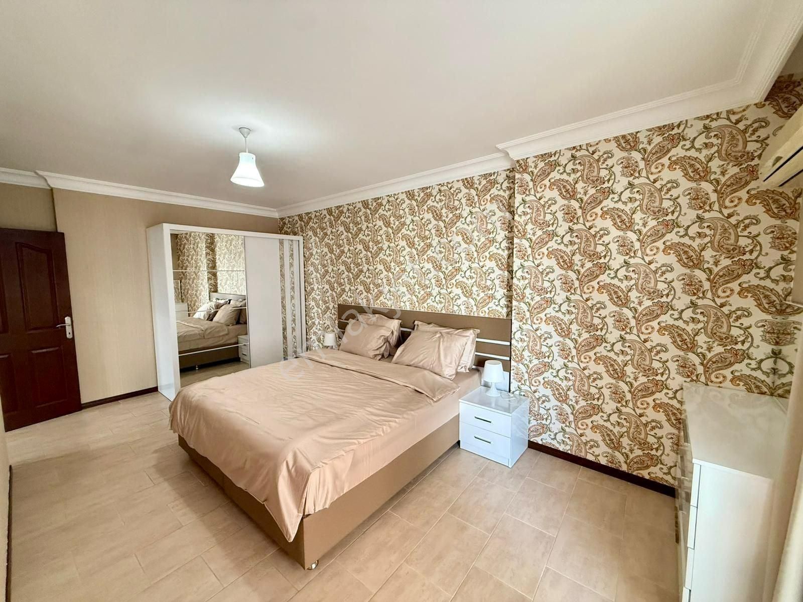 Alanya Mahmutlar’da Denize Sıfır, Full Eşyalı 2+1 Lüks Daire - Görsel 9