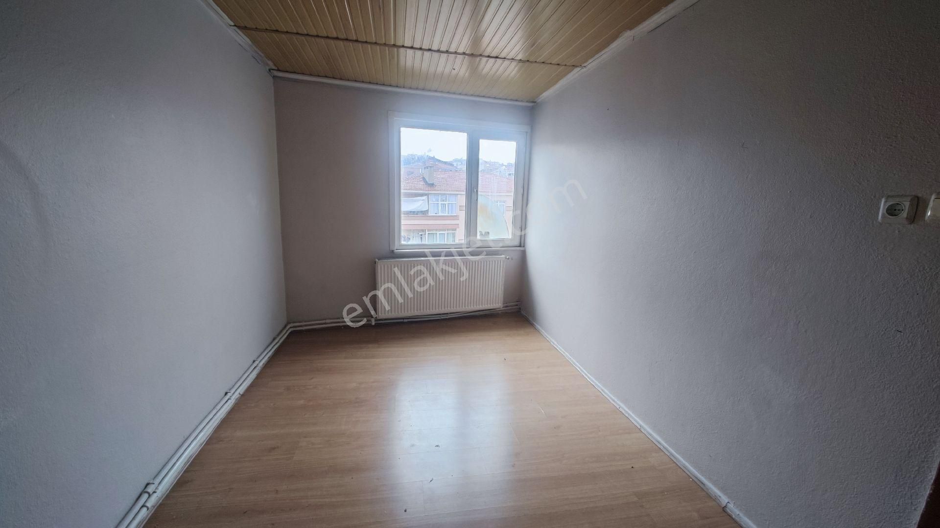 Bahçelievler Hürriyet Mahallesi'nde Cadde Üzerinde 3+1 120 M2 - Görsel 34