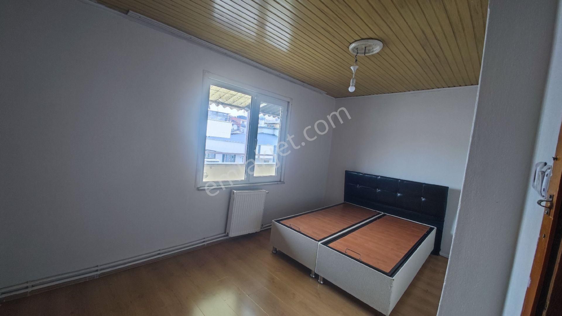 Bahçelievler Hürriyet Mahallesi'nde Cadde Üzerinde 3+1 120 M2 - Görsel 13