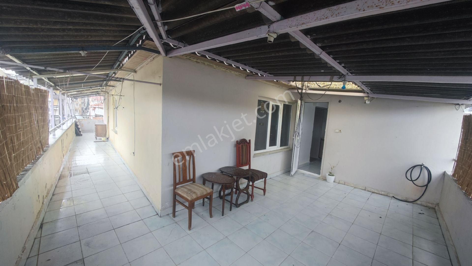 Bahçelievler Hürriyet Mahallesi'nde Cadde Üzerinde 3+1 120 M2 - Görsel 30