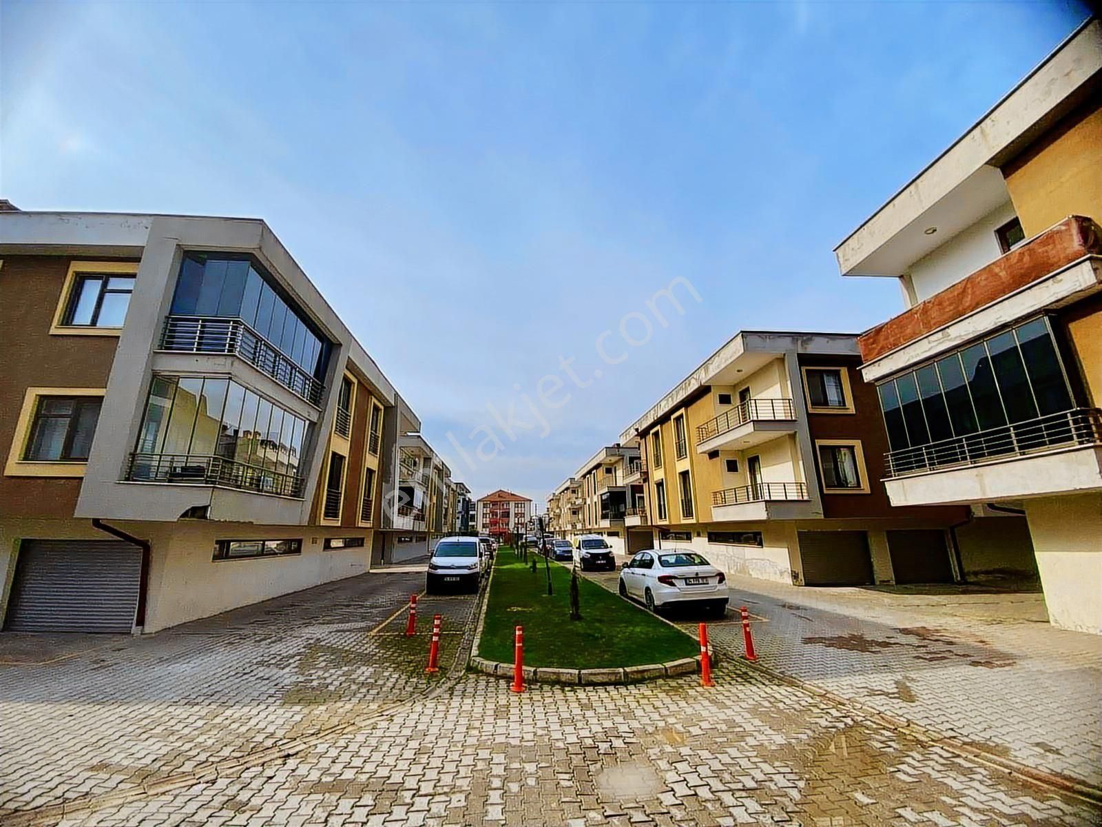 Adapazarı Yağcılarda Palmiye Sitesinde 2+1 Satılık Daire - Görsel 8