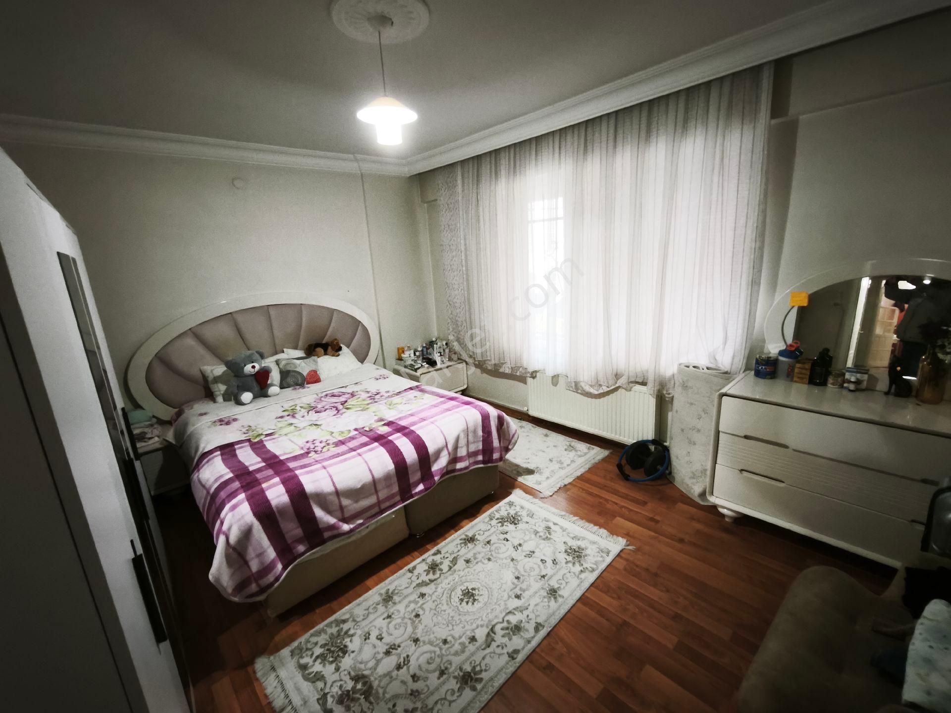 Edremit Cumhuriyet Mahallesinde Satılık Yatırımlık Geniş Daire - Görsel 5