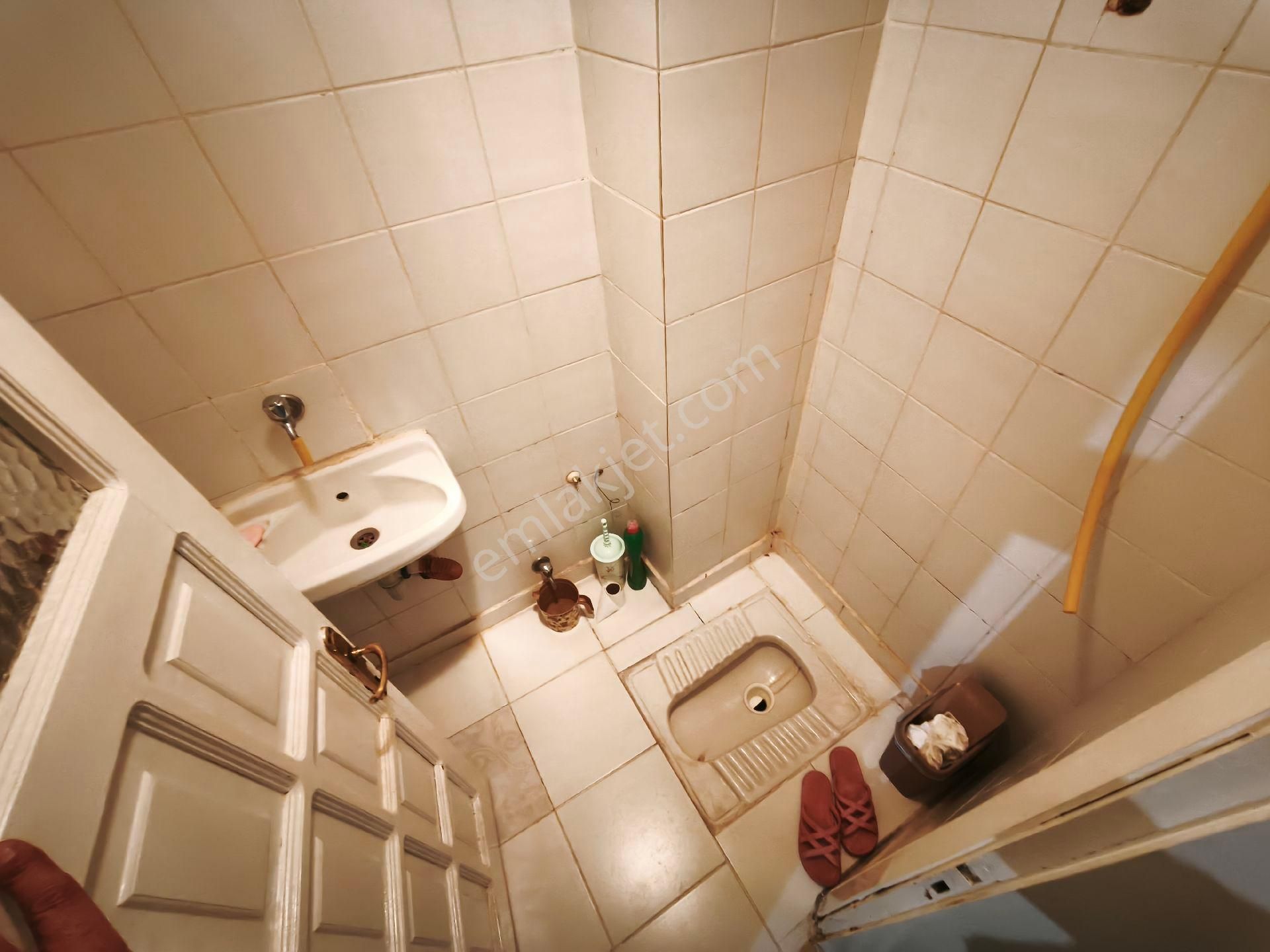 Edremit Cumhuriyet Mahallesinde Satılık Yatırımlık Geniş Daire - Görsel 30