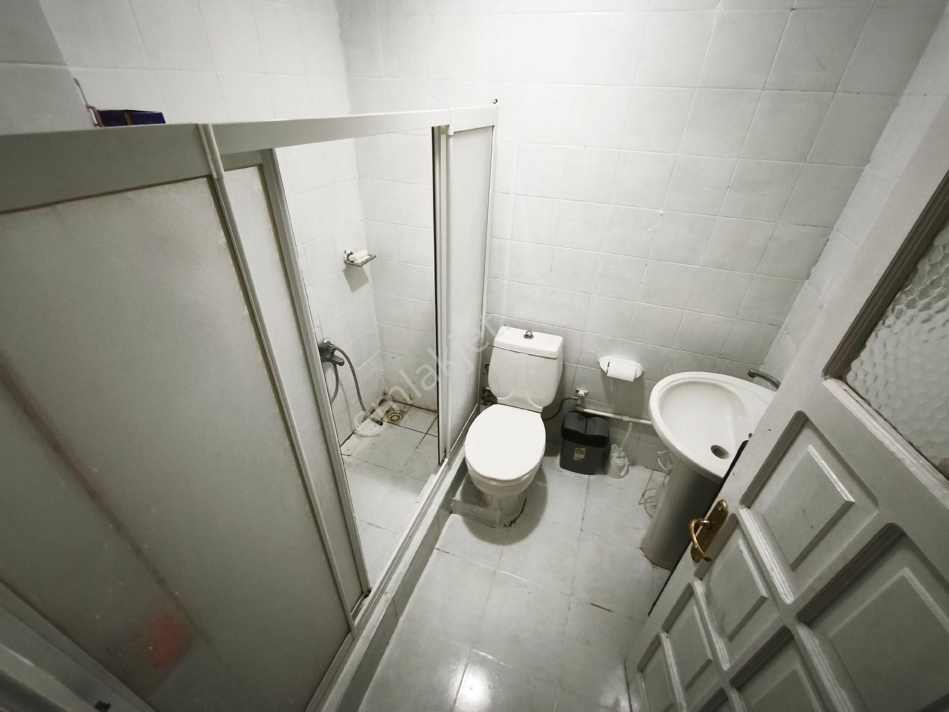 Edremit Cumhuriyet Mahallesinde Satılık Yatırımlık Geniş Daire - Görsel 28