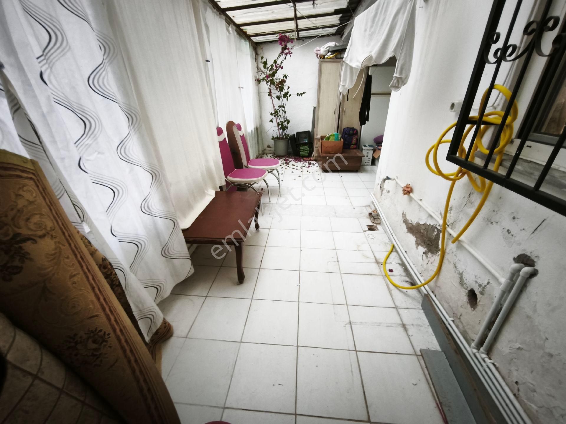 Edremit Cumhuriyet Mahallesinde Satılık Yatırımlık Geniş Daire - Görsel 23