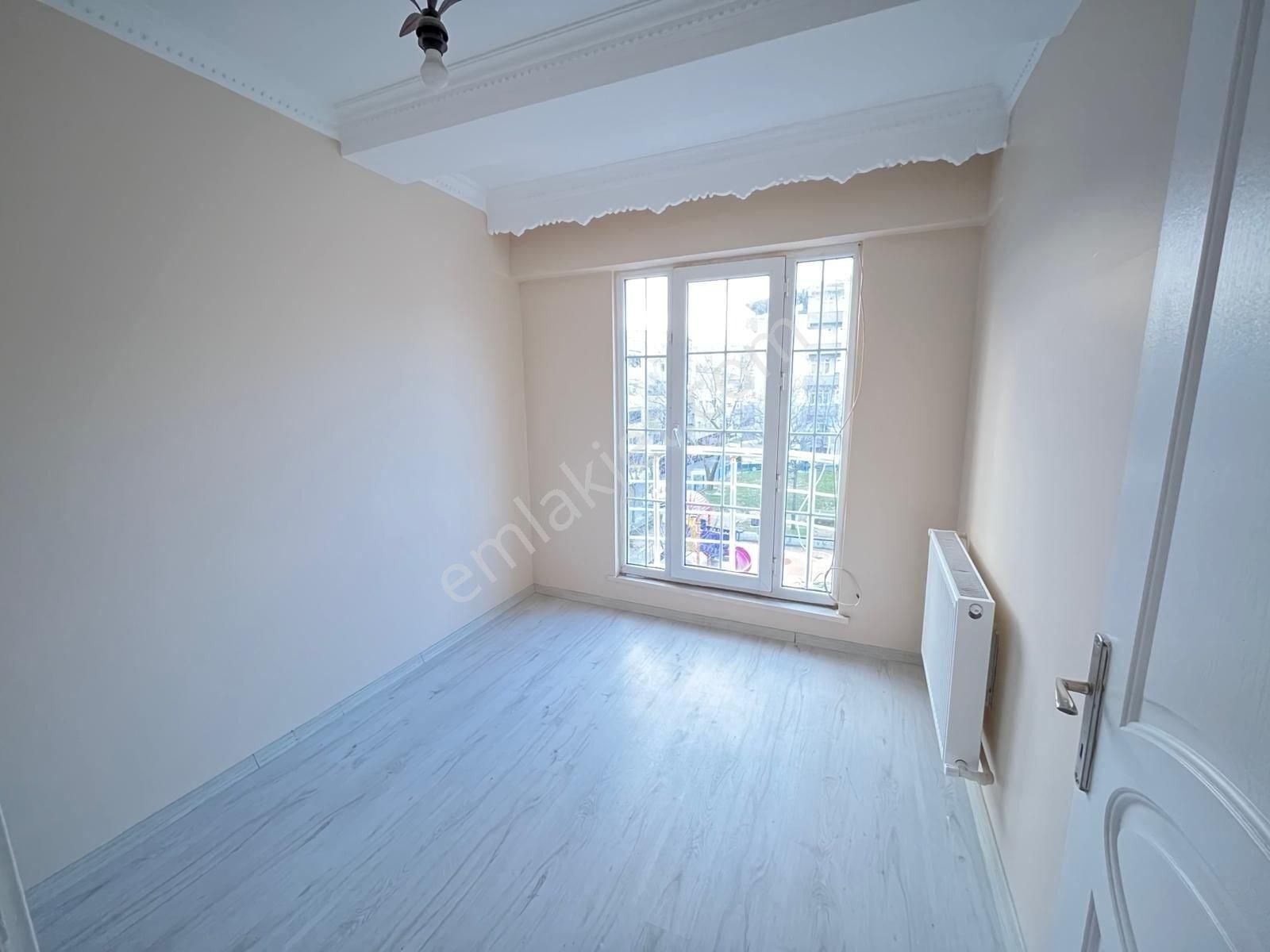 Grv Emlaktan Zübeyde Hanım Mah. Satılık 2+1 2. Kat 80 M2 Daire - Görsel 18