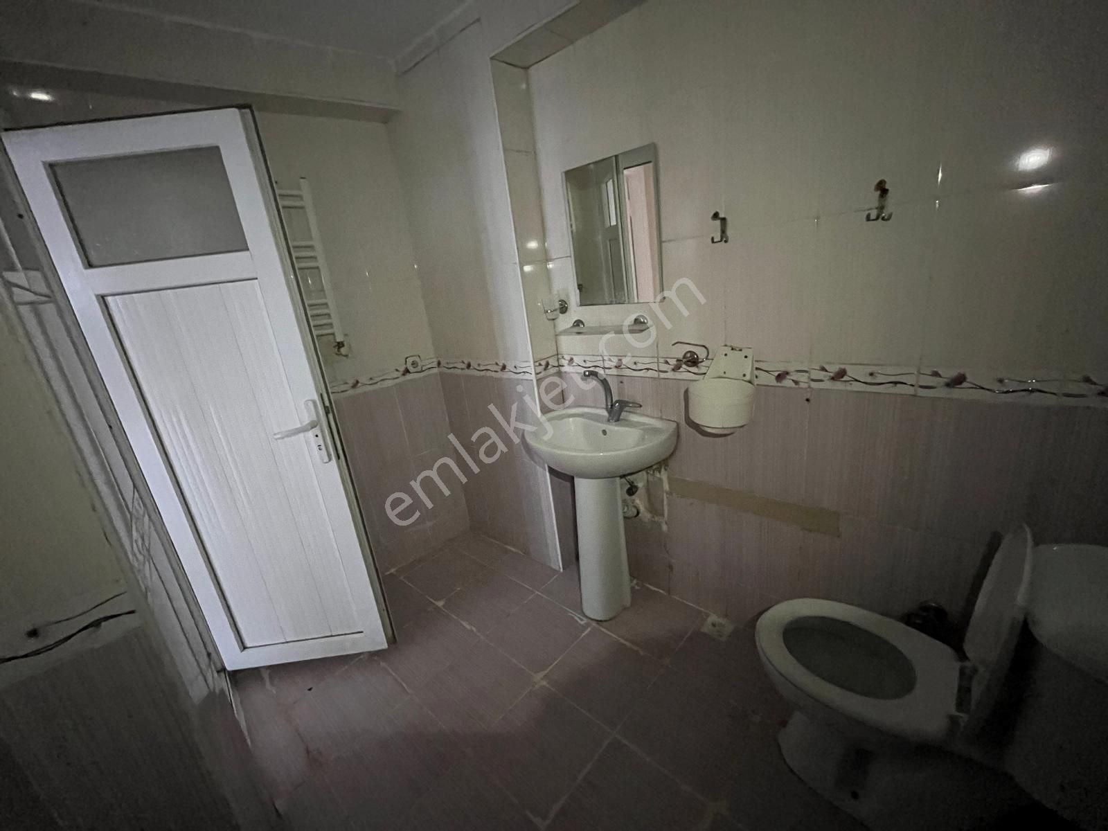 Grv Emlaktan Zübeyde Hanım Mah. Satılık 2+1 2. Kat 80 M2 Daire - Görsel 31
