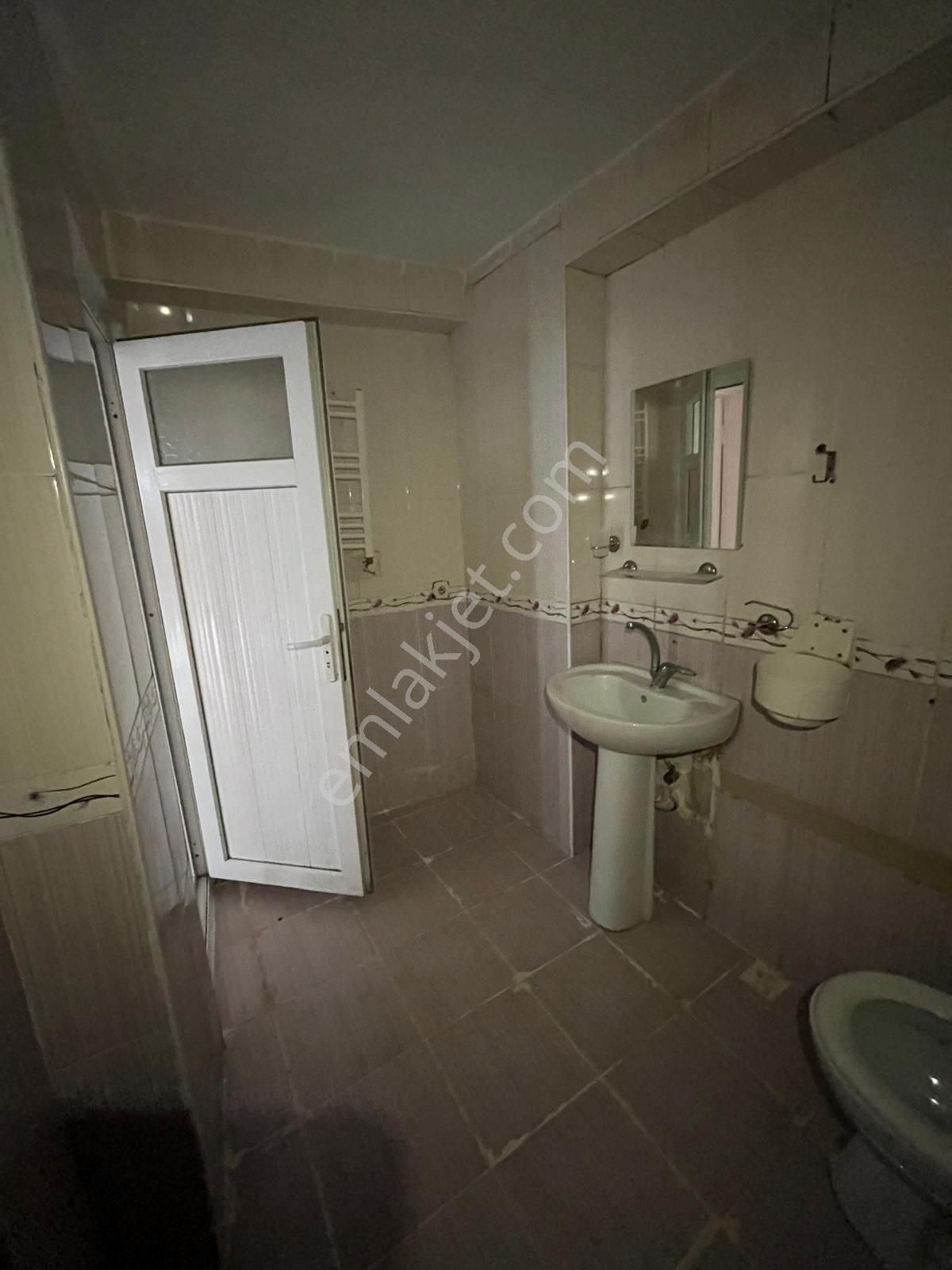 Grv Emlaktan Zübeyde Hanım Mah. Satılık 2+1 2. Kat 80 M2 Daire - Görsel 35