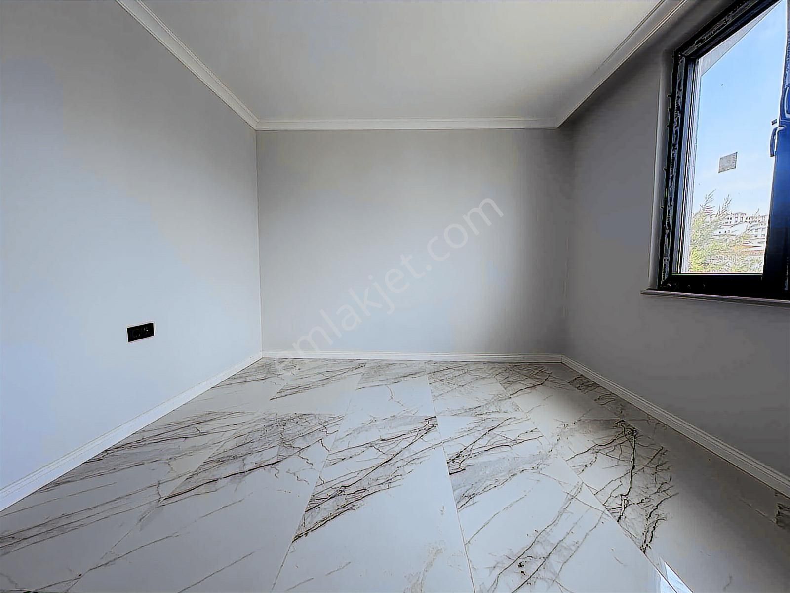 Kamelya Caddesi Üzerinde ( Arka Cephe)lüks 2+1 Dubleks - Görsel 15