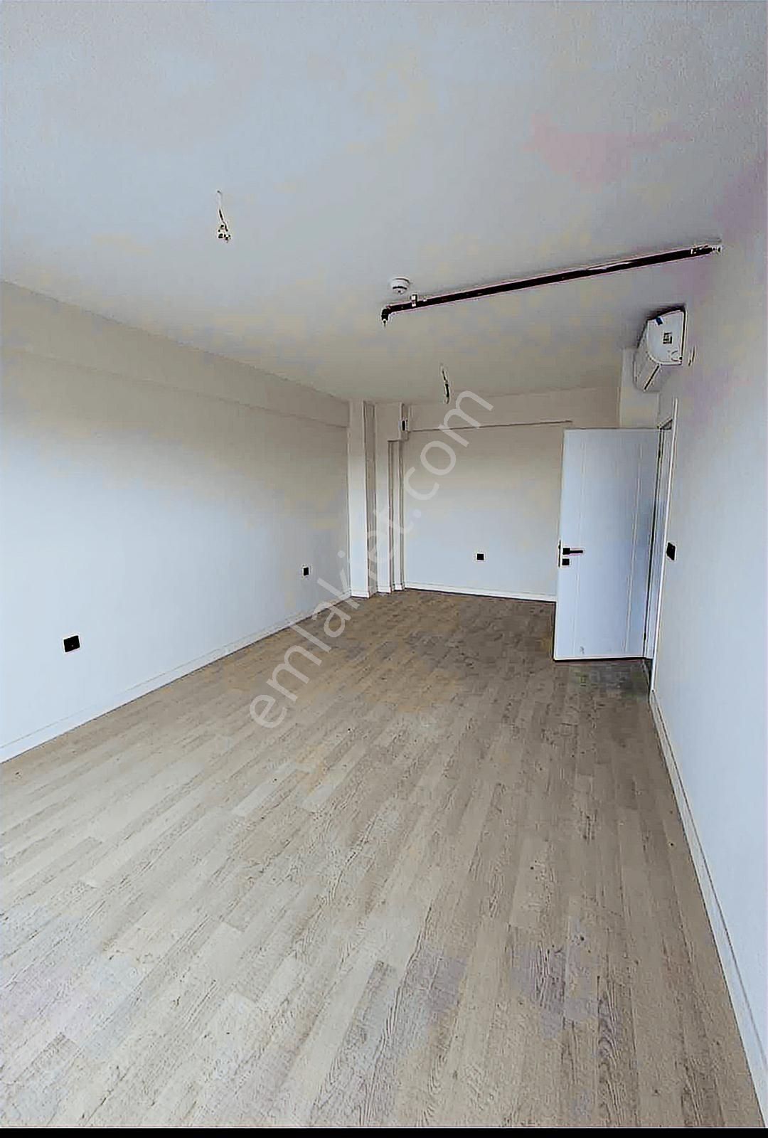 Acar Emlaktan Rainbow Avm'de Kıracılı 1+1 Daire - Görsel 5