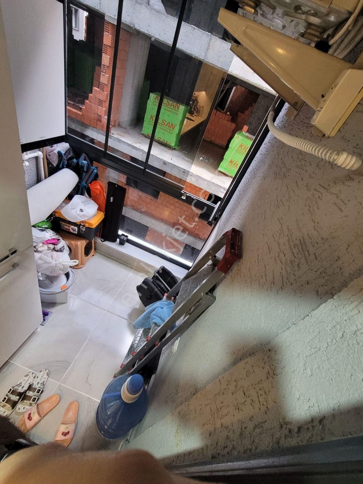Küçükçekmece Cennet Mah. Satılık Otoparklı 80 M2 Arakat Daire - Görsel 9