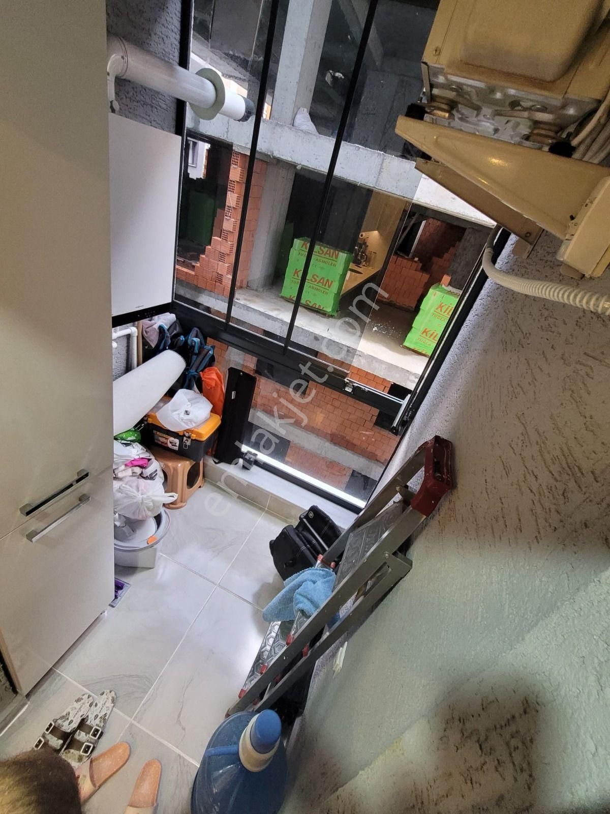 Küçükçekmece Cennet Mah. Satılık Otoparklı 80 M2 Arakat Daire - Görsel 10