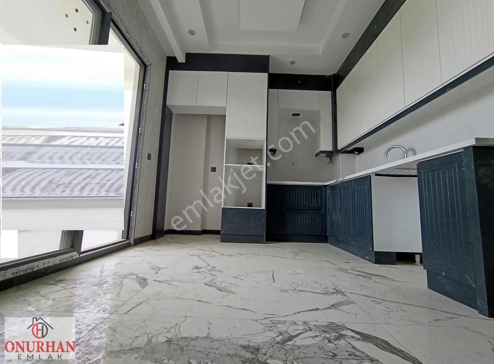 Onurhandan Karahasanlıda 3+1 140 M2 Sıfır Arakat Lüks Daire - Görsel 11