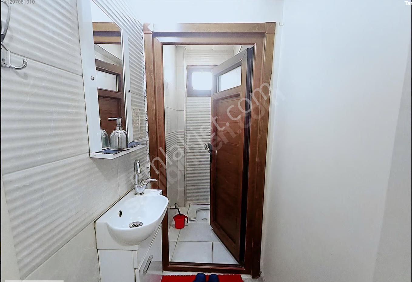 Şafak Mahallesi'nde Merkezi Konumda Satılık 3+1 Daire