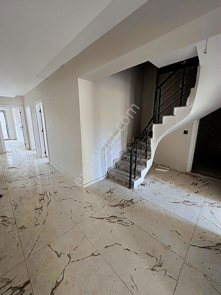 Örnek Evlerinde 5+1 Sıfır Dubleks Daire - Görsel 29