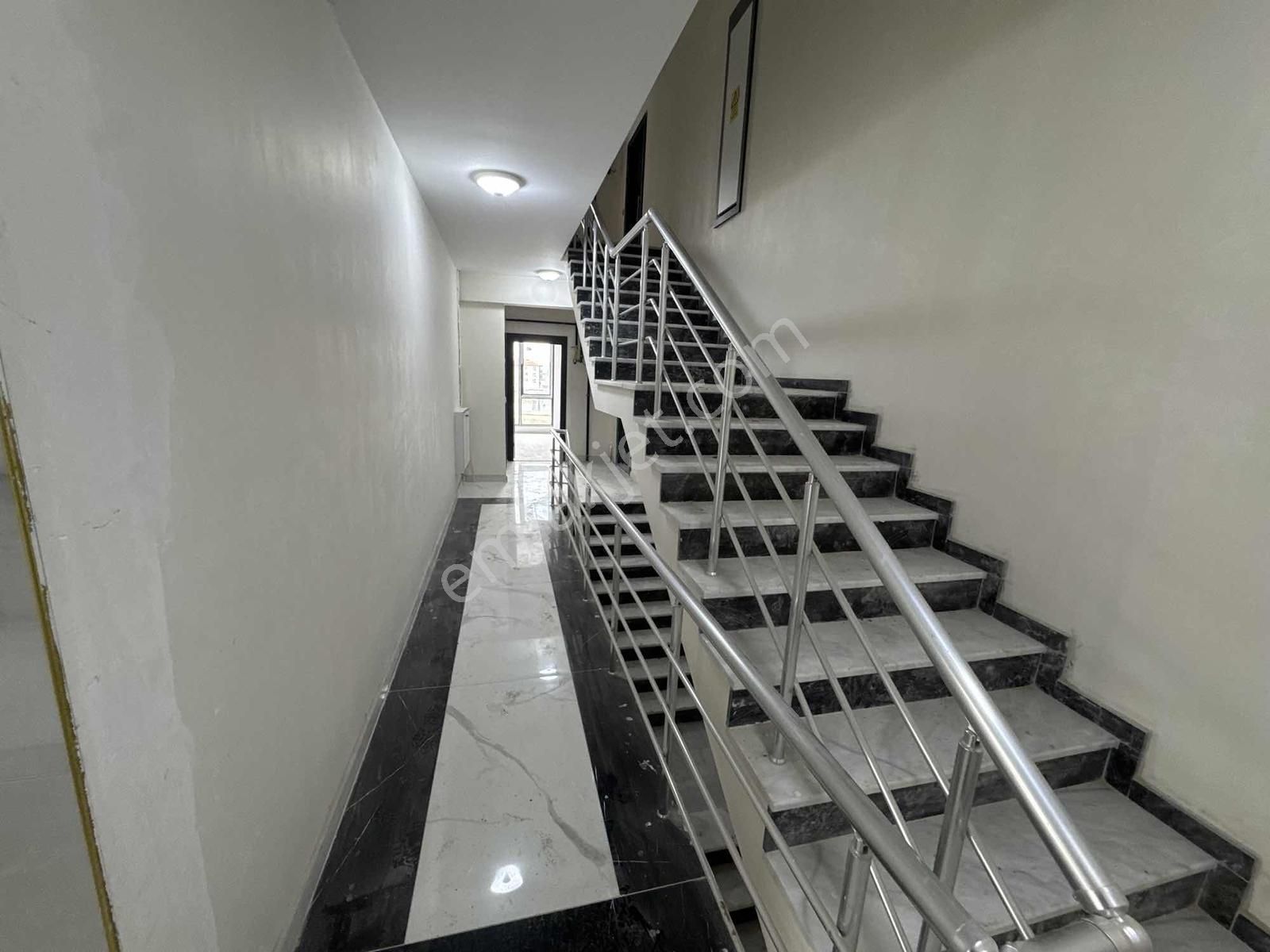 Sağlam Emlaktan Fatih Te Satılık Asansörlü Lüks 4+1daireler - Görsel 28