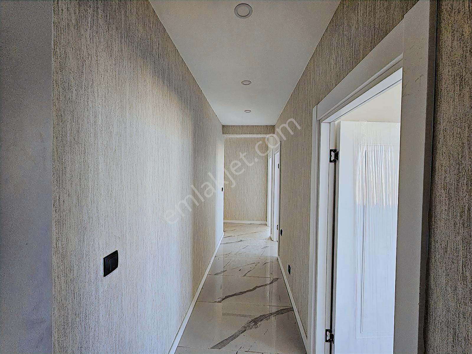 Sağlam Emlaktan Selçukluda Lüks 4+1daire - Görsel 11