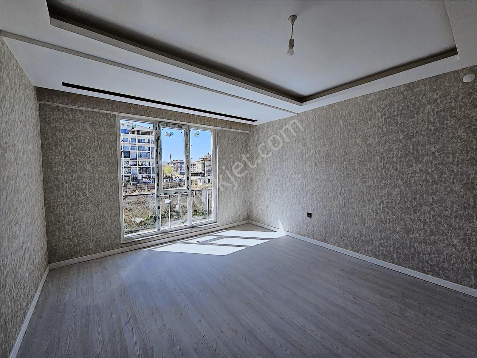 Sağlam Emlaktan Selçukluda Lüks 4+1daire - Görsel 5