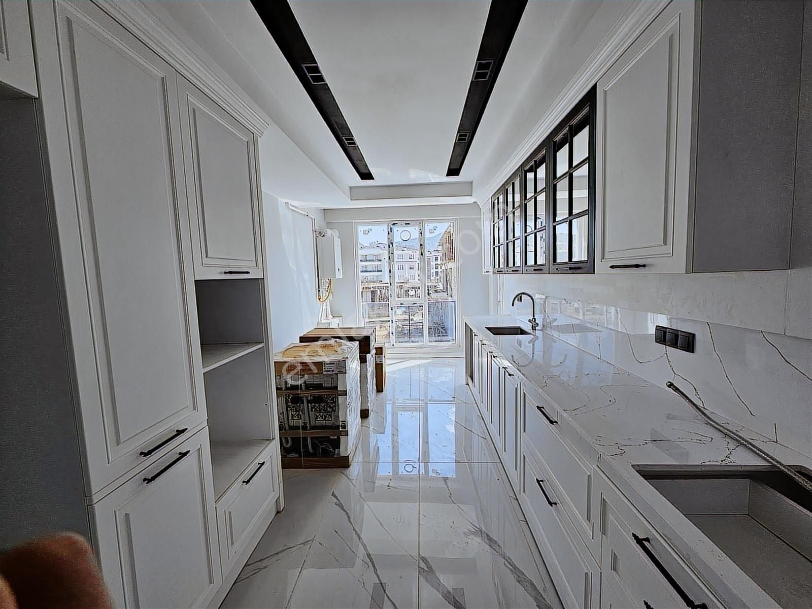 Sağlam Emlaktan Selçukluda Lüks 4+1daire - Görsel 16