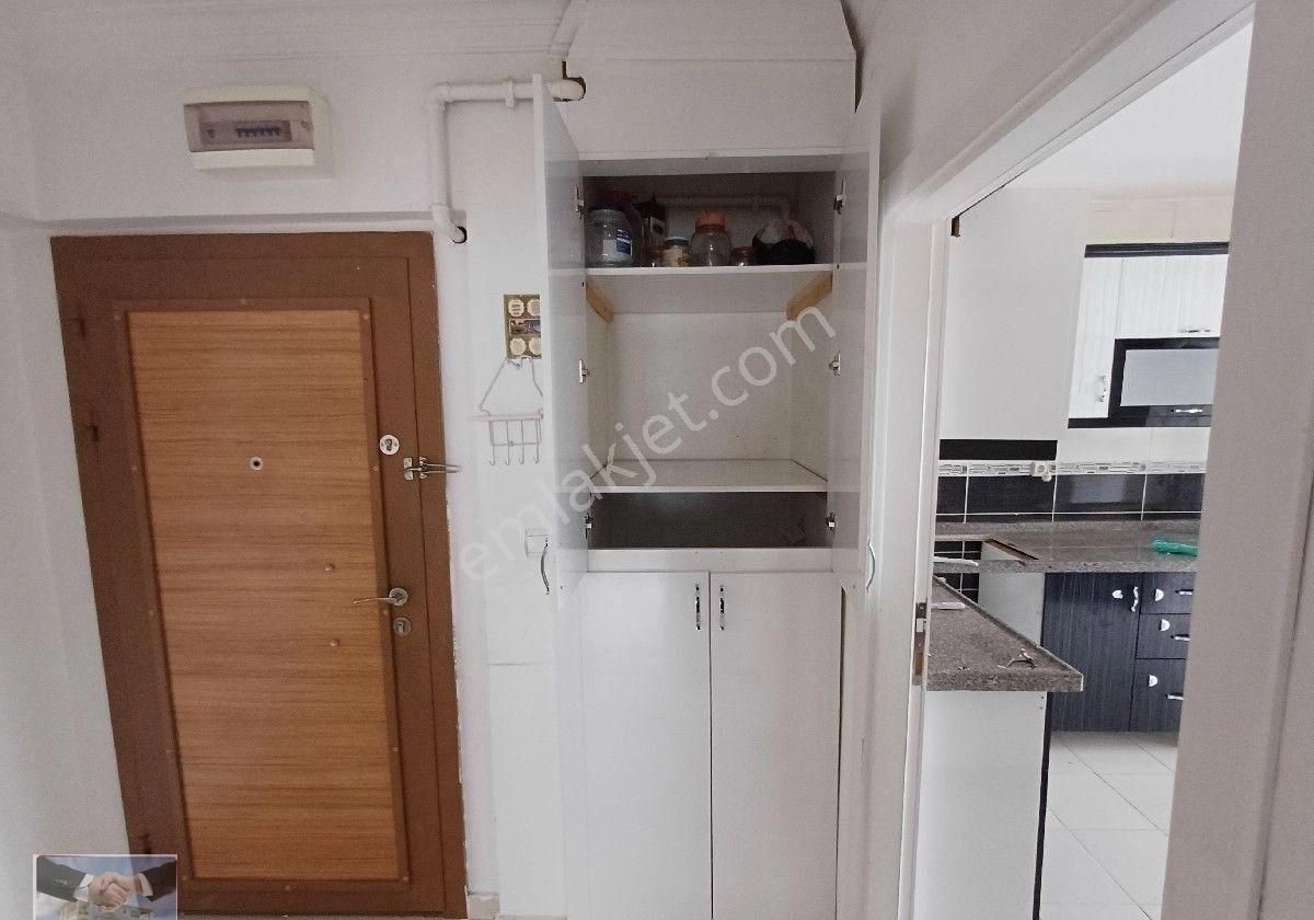 Kalekışladan Cadde Yakını Asansörlü Yalıtımlı Satılık 3+1daire - Görsel 4