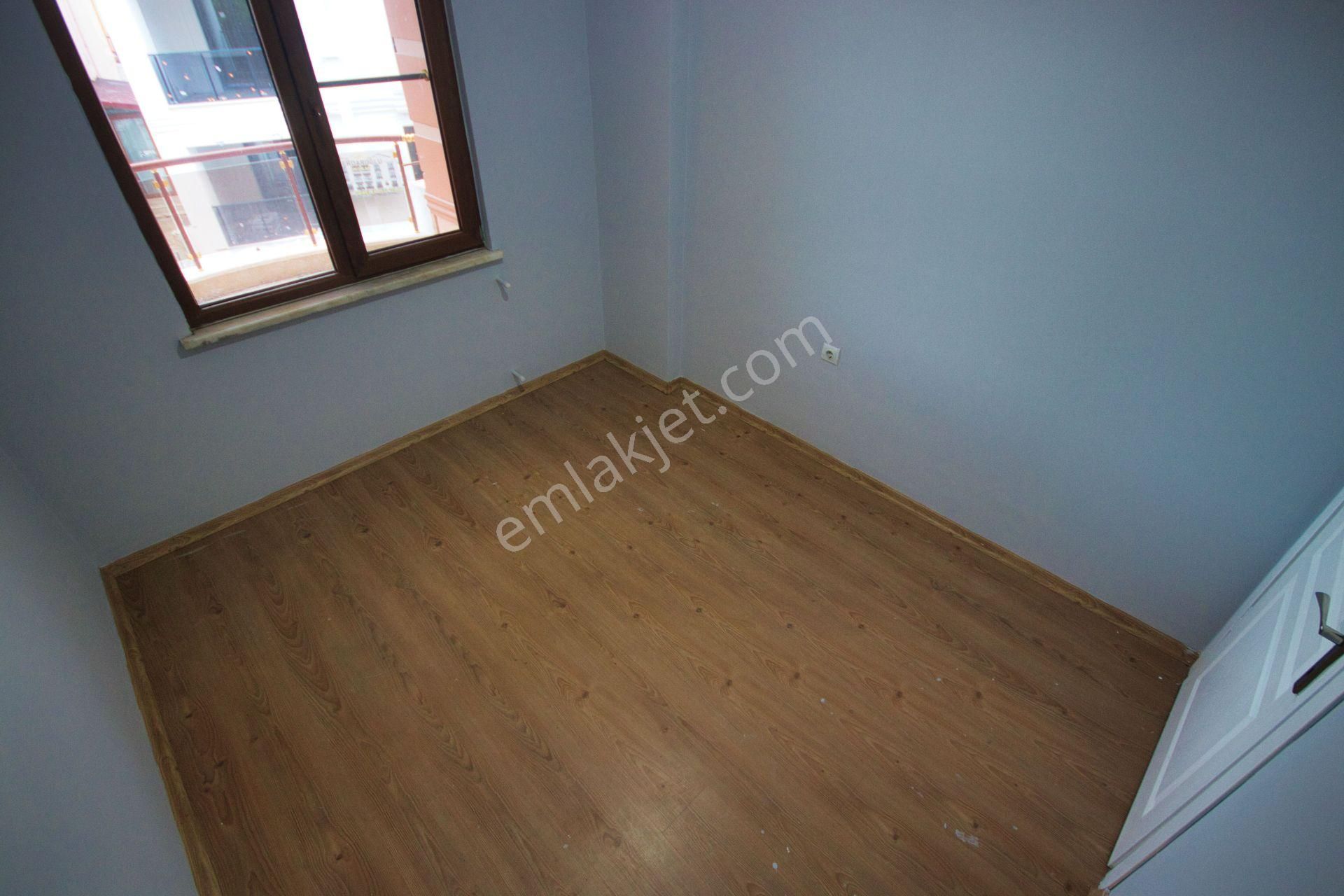 🛑🛑aktiften Akçay Merkez'de Satılık Ön Cephe Arakat Denize Yakın Çift Balkonlu 2+1 Daire - Görsel 7