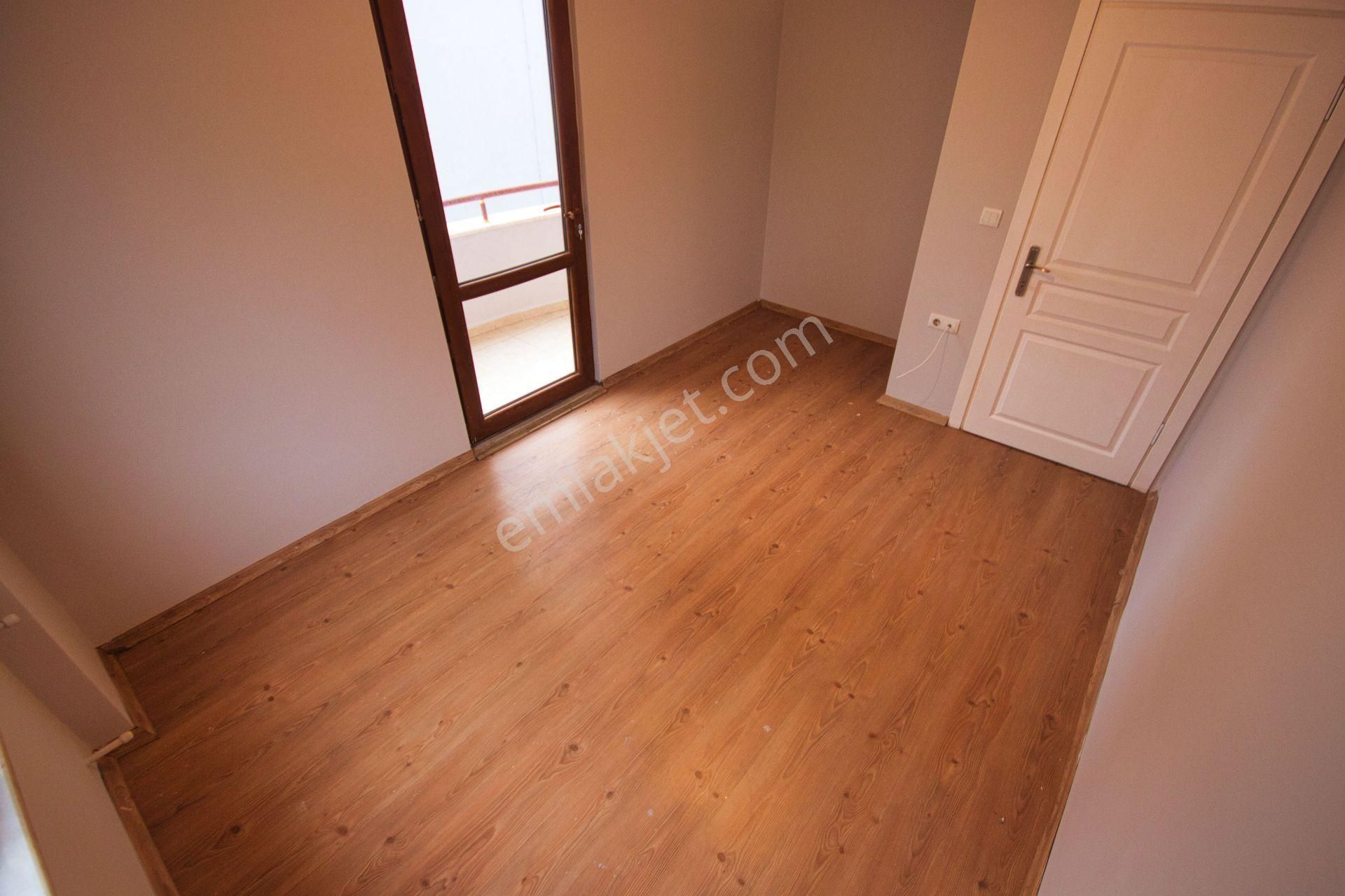 🛑🛑aktiften Akçay Merkez'de Satılık Ön Cephe Arakat Denize Yakın Çift Balkonlu 2+1 Daire - Görsel 12