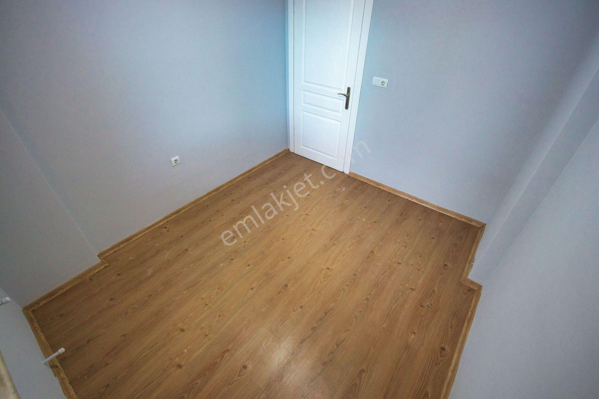 🛑🛑aktiften Akçay Merkez'de Satılık Ön Cephe Arakat Denize Yakın Çift Balkonlu 2+1 Daire - Görsel 9