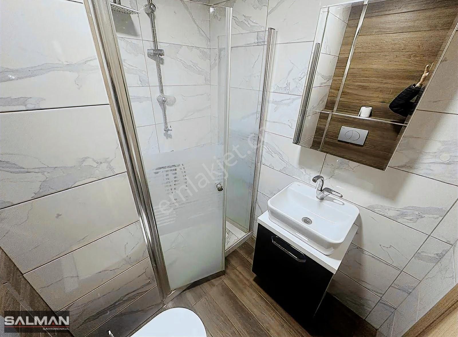 Salman'dan K.yaka Medical Point Has. Yakını 3+1 Kiralık Daire