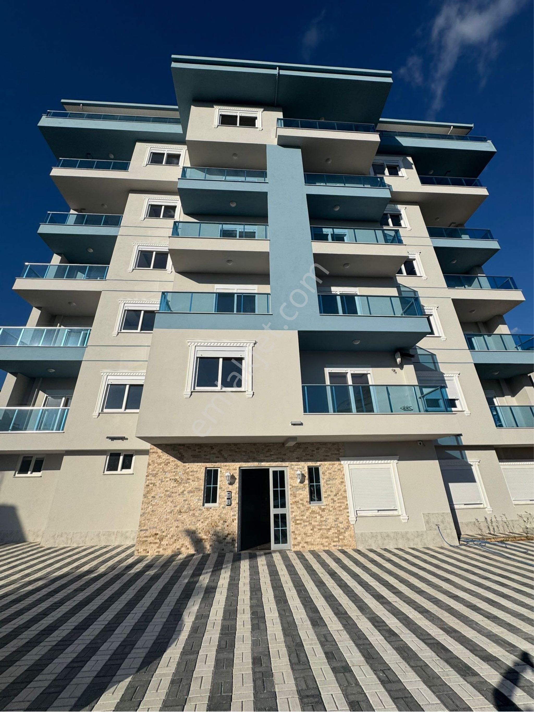 Çıplaklı Mahallesinde Satılık 2+1 Ayrı Mutfak Daire