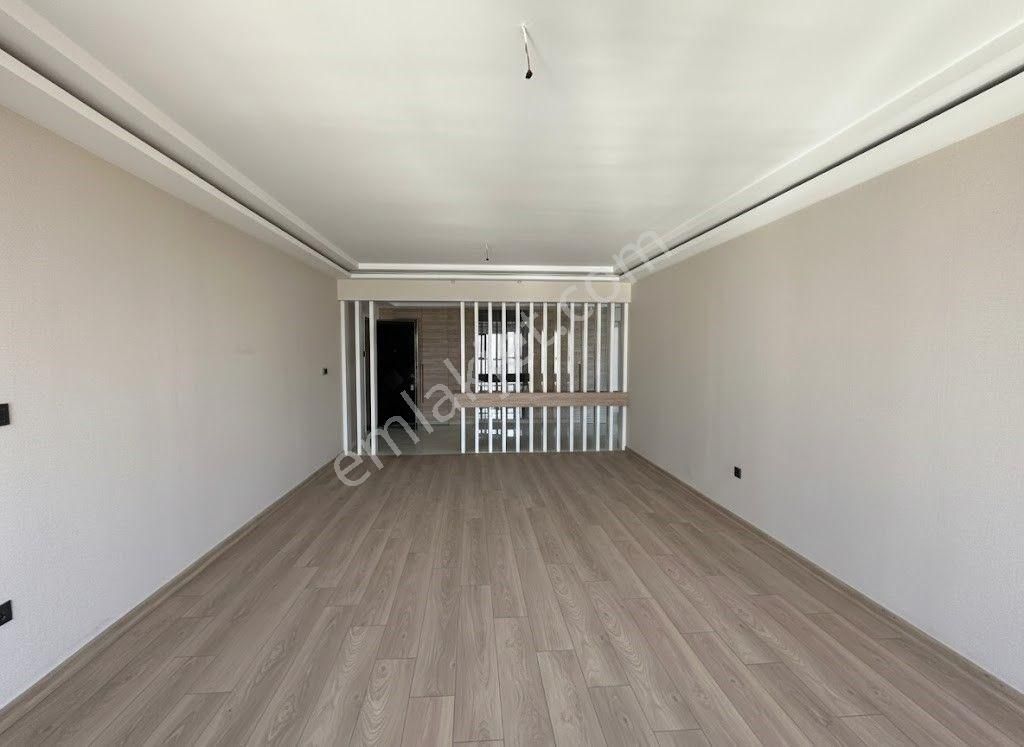 Uzman Emlak'tan Yozgat Bulvarında Site İçerisinde 4+1 Ultra Lüx Daire - Görsel 3