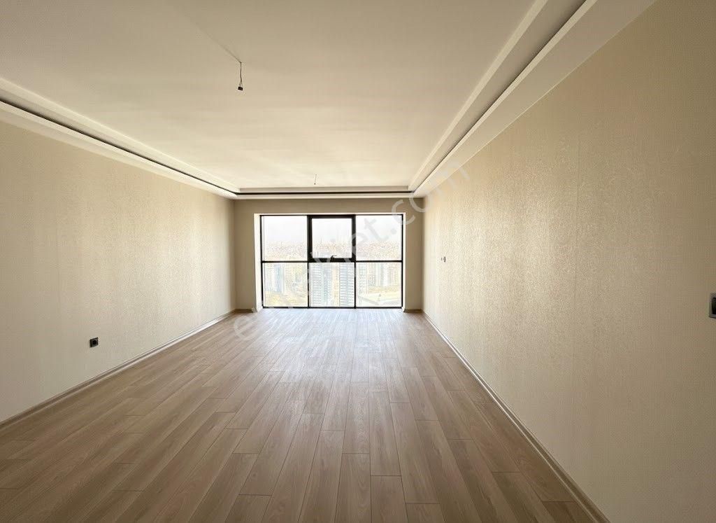 Uzman Emlak'tan Yozgat Bulvarında Site İçerisinde 4+1 Ultra Lüx Daire - Görsel 2