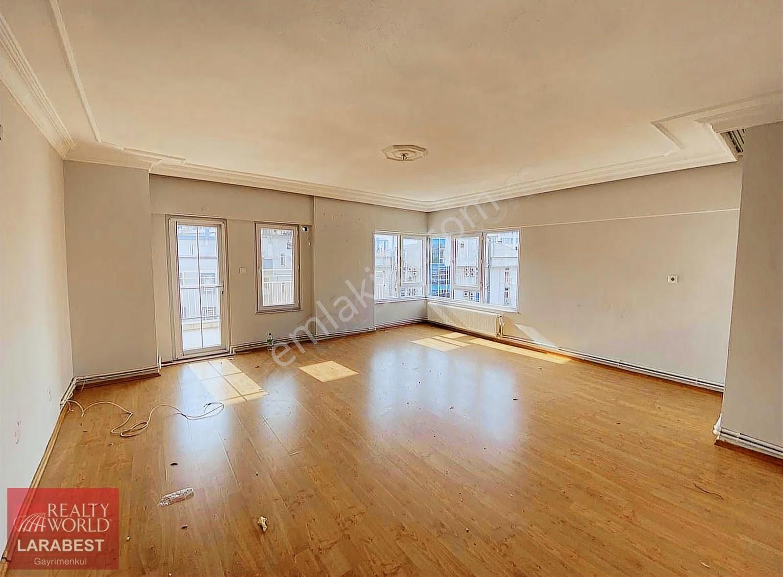 Kırcami'de Muhteşem Konumda Satılık 3+1 Arakat Daire - Görsel 11